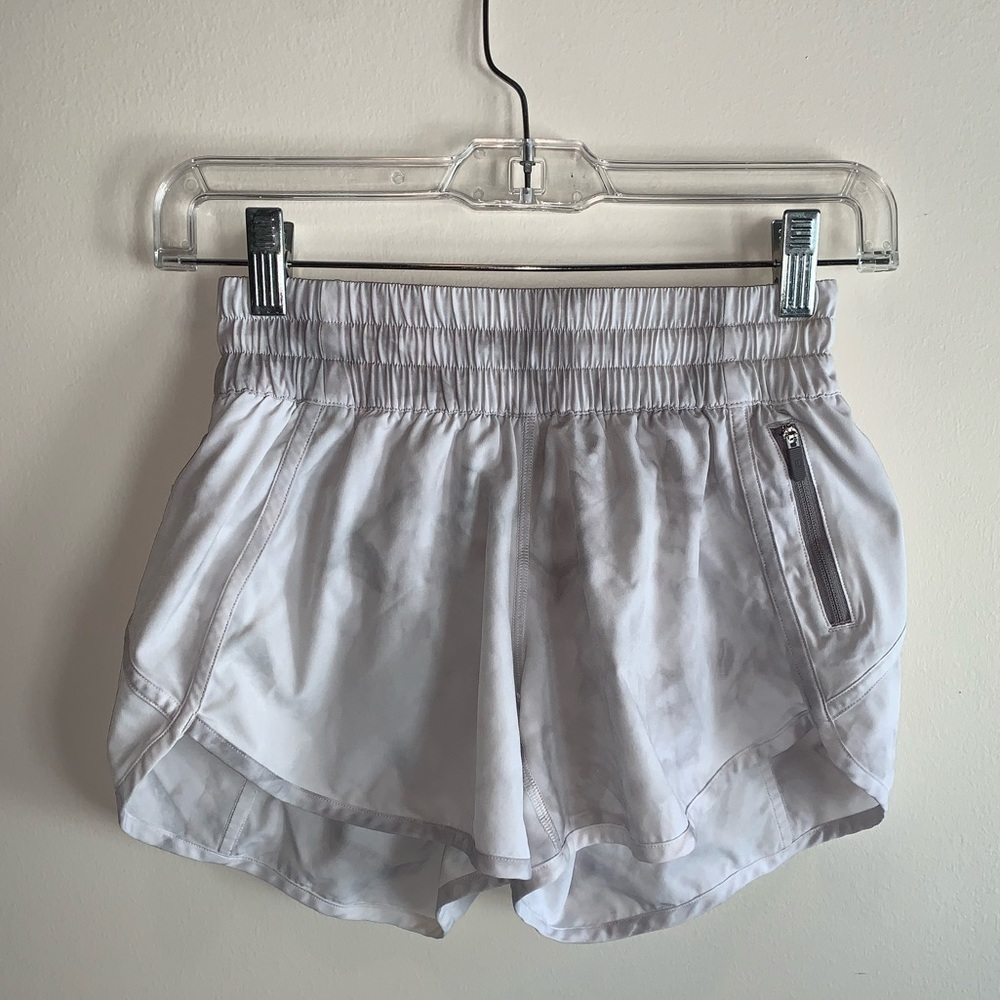 white lulu lemon tracker shorts
